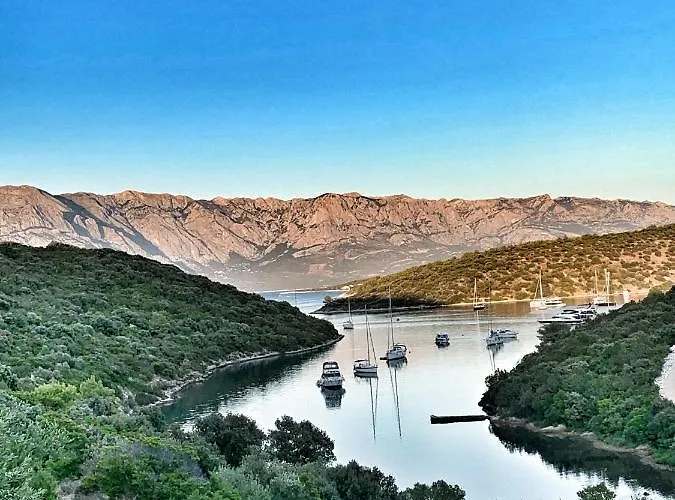 Nyaraló Beyla