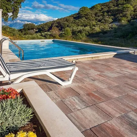 Сasa de vacaciones Beyla Pucisca